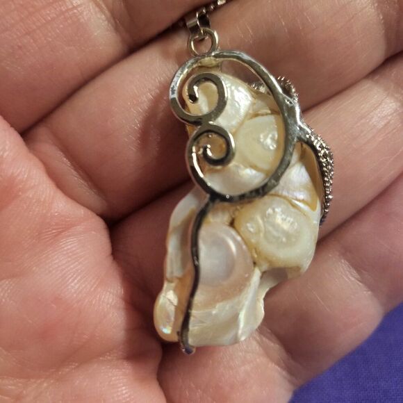 Large Keshi Pearl & Baroque Fresh Water Pearl Necklace & Earrings - Picture 8 of 11